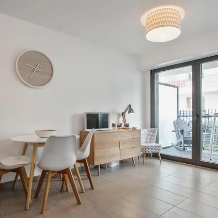 아파트 Le Bay Side Plein Coeur De Juan Les Pins En Bord De Mer, Pour Familles Ou Petits Groupes 앙티브